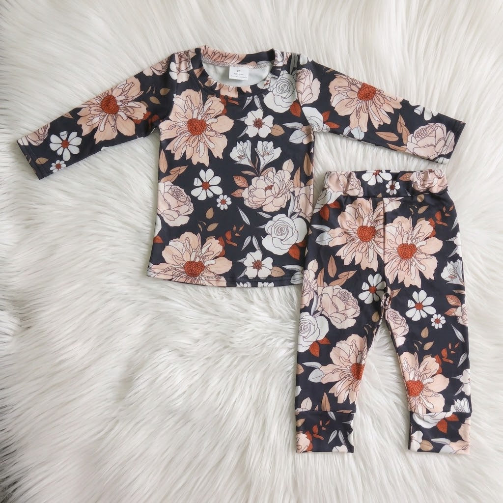 WS Pastel Floral Black Lounge Set