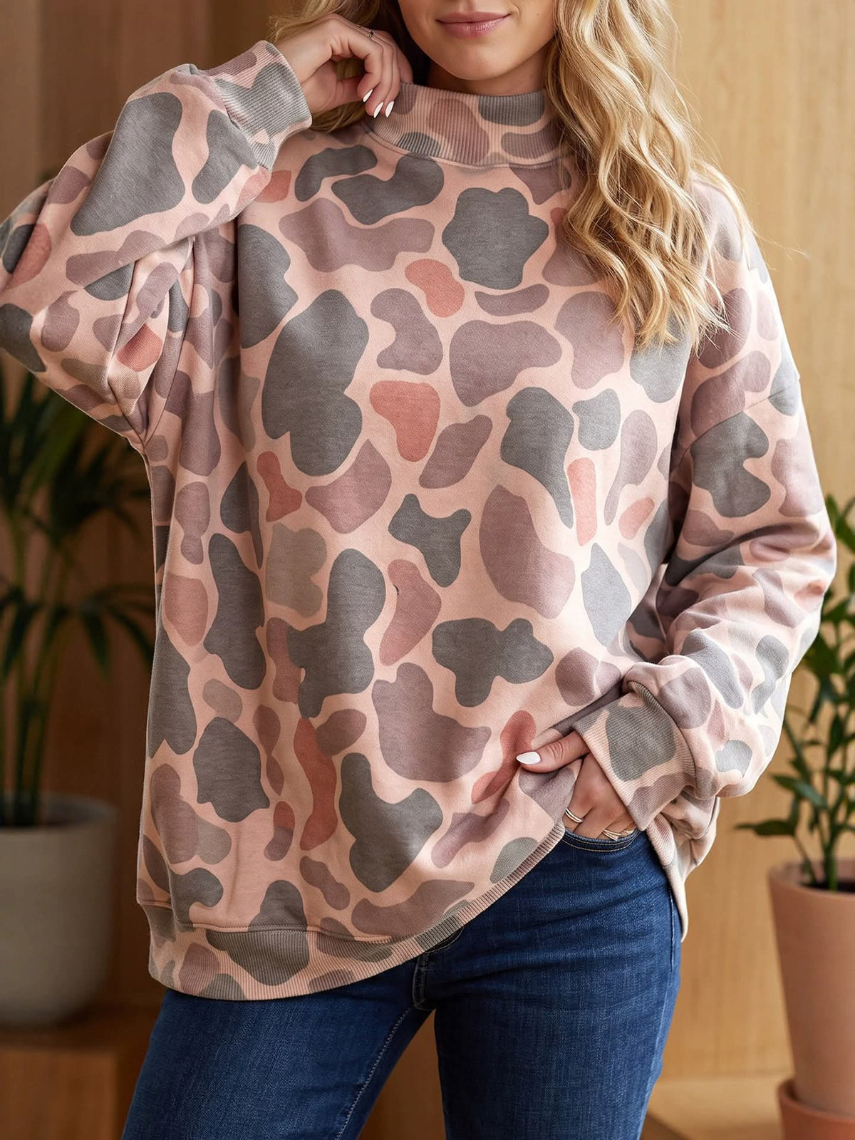Women's Oversized Camo Sweatshirt